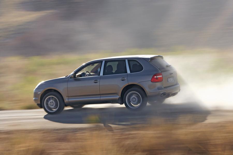 Porsche Cayenne 2007 года  (фото 23 из 52)